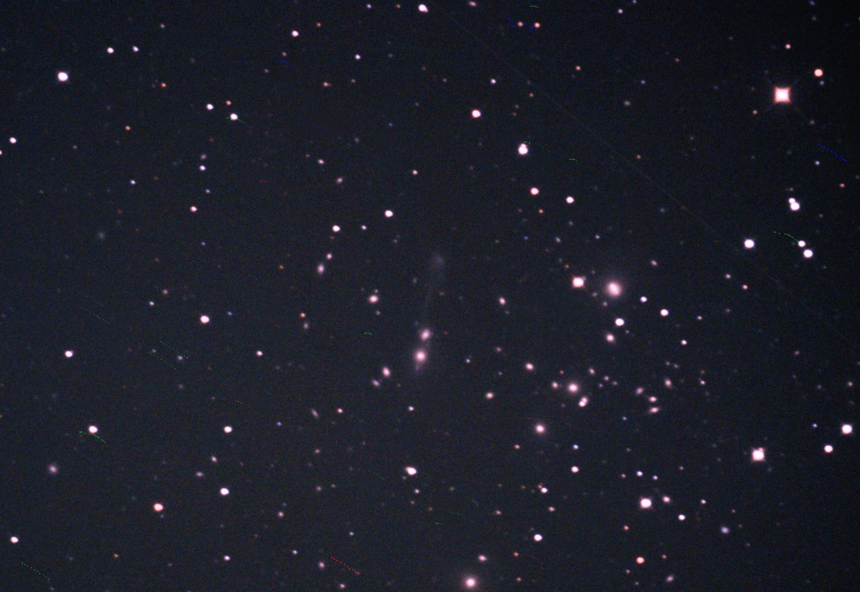 Kytara v Uma ..Arp105 a Abell 1185 ,04.2025.